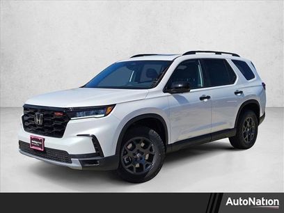 New 2025 Honda Pilot TrailSport
