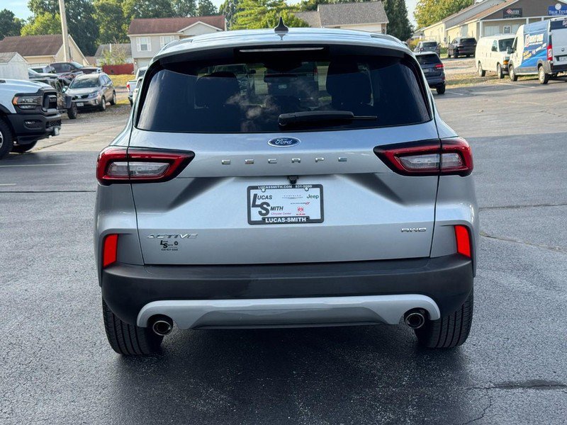 Used 2024 Ford Escape Active AWD/4WD image 4