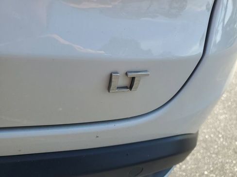 Used 2024 Chevrolet Trax LT w/ Driver Confidence Package image 10