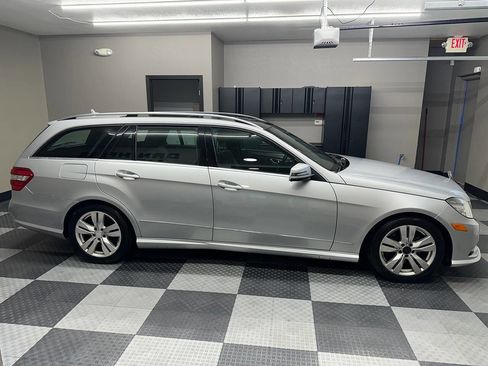 Used 2011 Mercedes-Benz E 350 4MATIC Wagon image 6