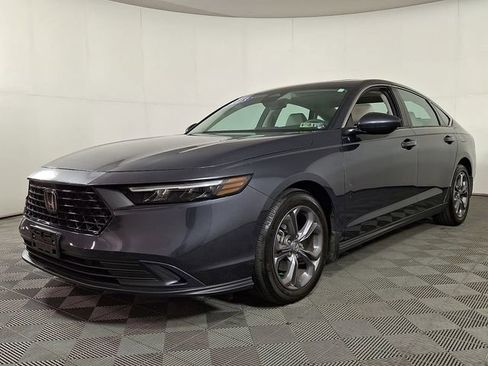 Used 2023 Honda Accord EX image 6