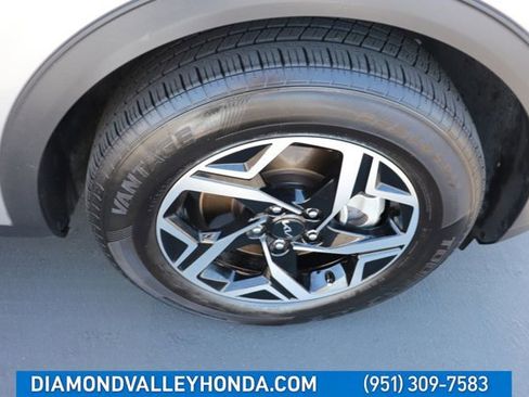Used 2025 Kia Sportage LX FWD image 26