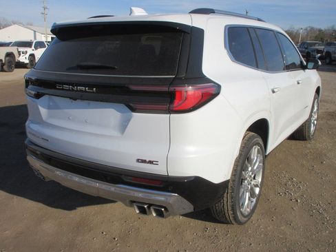 New 2026 GMC Acadia Denali w/ Super Cruise Package image 5