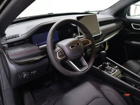 New 2026 Jeep Compass Trailhawk AWD/4WD image 21