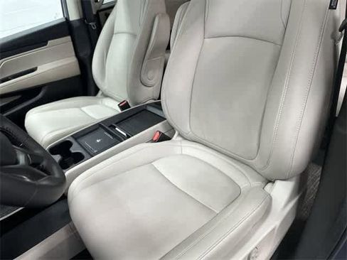 Certified 2025 Honda Odyssey EX-L image 10