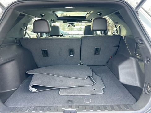 Used 2024 Chevrolet Equinox RS w/ RS Leather Package image 13