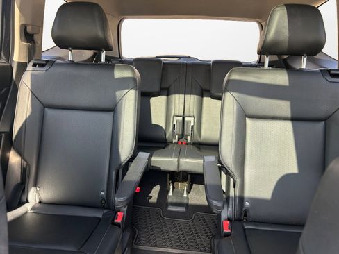 Used 2019 Volkswagen Atlas SEL image 12