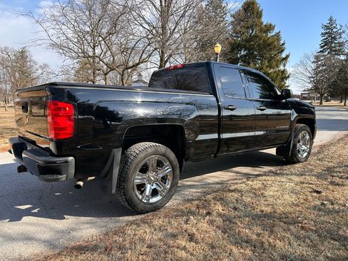 Used 2016 Chevrolet Silverado 1500 Custom w/ Custom Convenience Package image 5
