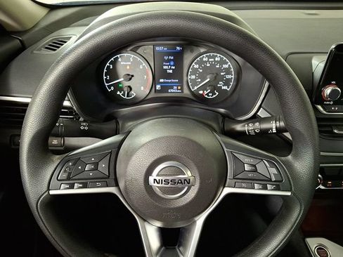 Used 2022 Nissan Altima 2.5 S FWD image 18