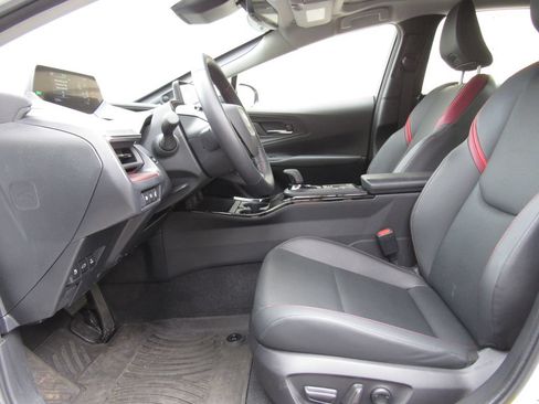 Certified 2026 Toyota Prius Plug-In Hybrid FWD image 11