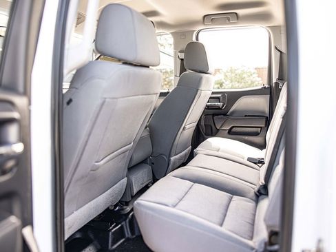 Used 2019 Chevrolet Silverado 2500 W/T AWD/4WD image 28