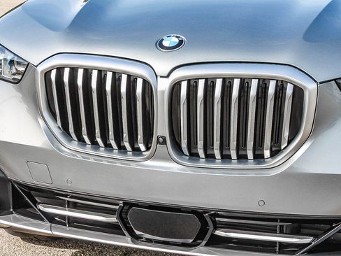 Used 2024 BMW X5 xDrive40i image 6