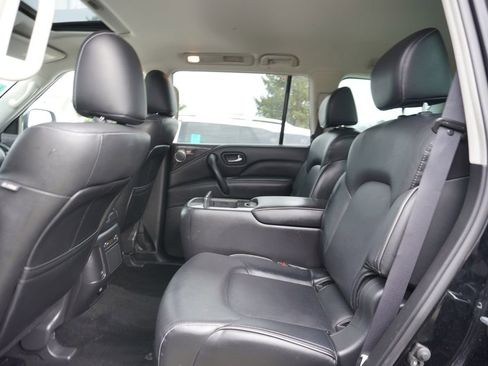 Used 2023 INFINITI QX80 Luxe w/ Cargo Package image 4