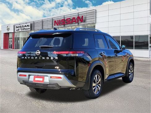New 2025 Nissan Pathfinder SL image 7
