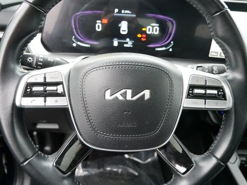 Used 2025 Kia Telluride S AWD/4WD image 17