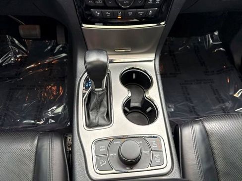 Used 2020 Jeep Grand Cherokee High Altitude AWD/4WD image 28