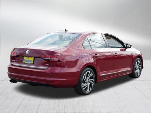 Used 2017 Volkswagen Jetta SEL FWD image 5