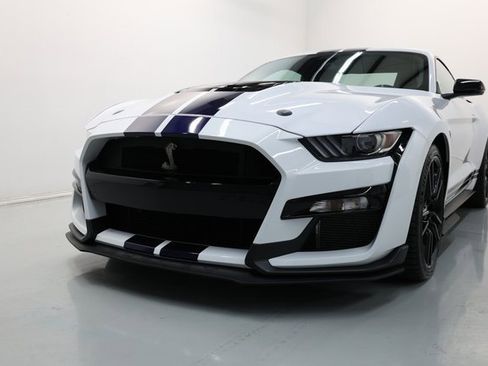 Used 2022 Ford Mustang Shelby GT500 w/ Technology Package image 51