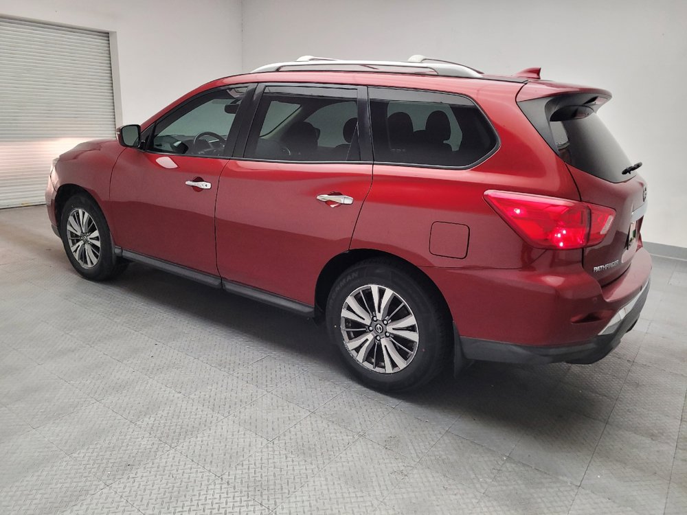 Used 2020 Nissan Pathfinder SV FWD image 3