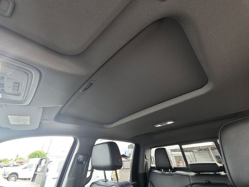 Used 2025 GMC Sierra 2500 Denali w/ Denali Reserve Package AWD/4WD image 16