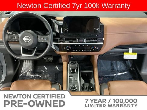 Used 2025 Nissan Pathfinder Platinum w/ Cargo Package AWD/4WD image 17