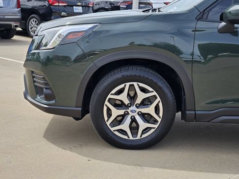 Used 2024 Subaru Forester Premium AWD/4WD image 10