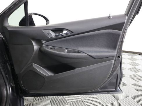 Used 2017 Chevrolet Cruze LT image 25