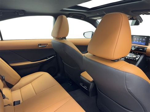 Used 2025 Lexus IS 350 F Sport image 47