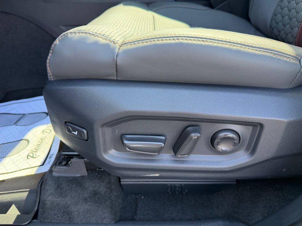 Used 2026 Toyota Tundra Capstone AWD/4WD image 15