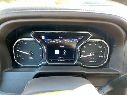 Used 2022 GMC Sierra 2500 Denali image 12