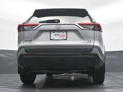 Used 2020 Toyota RAV4 LE w/ All Weather Liner Package AWD/4WD image 29