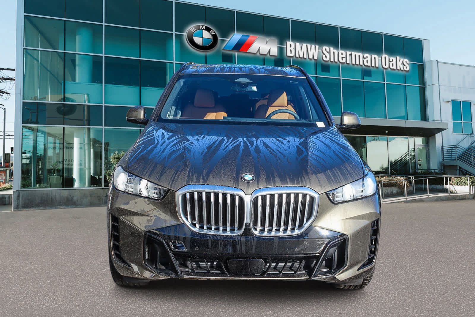 Used 2026 BMW X5 sDrive40i w/ M Sport Package RWD image 2