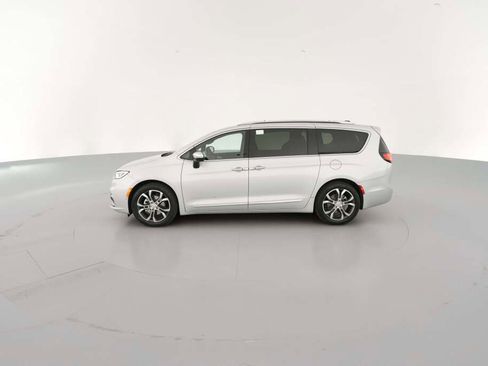 New 2026 Chrysler Pacifica Pinnacle image 6