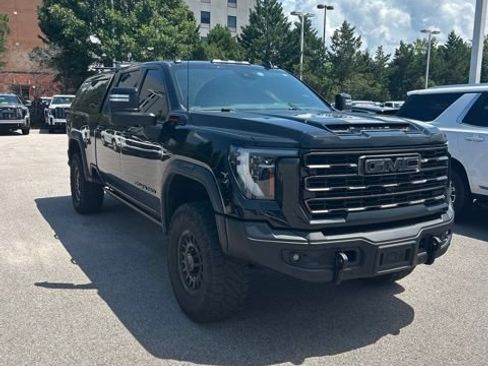 Used 2024 GMC Sierra 2500 AT4X w/ AT4X AEV Edition AWD/4WD image 3