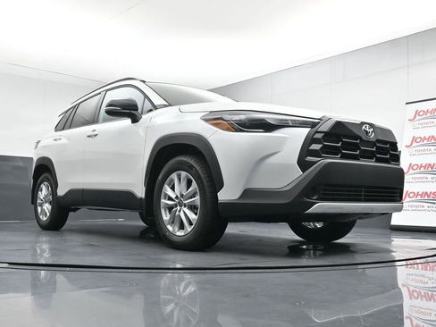 New 2026 Toyota Corolla Cross LE image 29