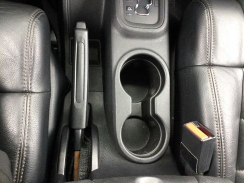 Used 2012 Jeep Wrangler Sahara w/ Connectivity Group image 32