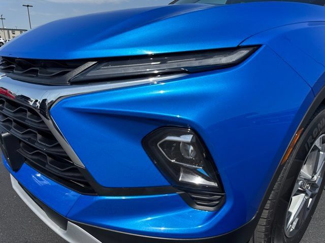 Used 2025 Chevrolet Blazer LT FWD image 22