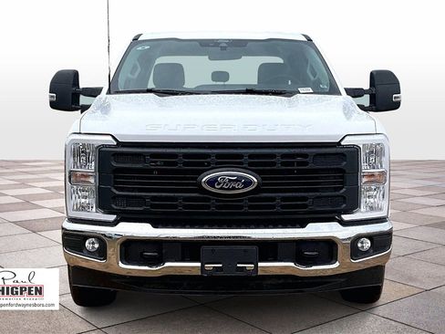 Used 2025 Ford F250 XL w/ XL Chrome Package image 3