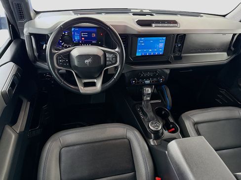 Used 2023 Ford Bronco Black Diamond image 17