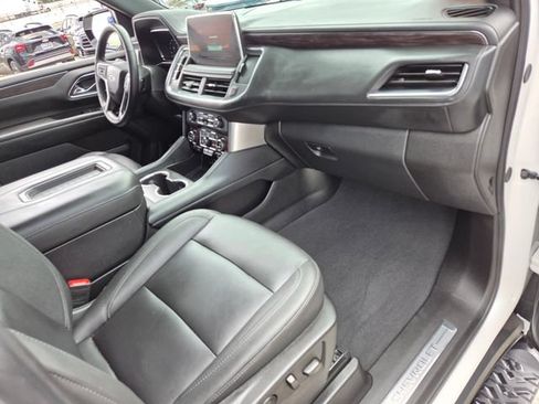 Certified 2024 Chevrolet Tahoe Z71 w/ Luxury Package AWD/4WD image 18