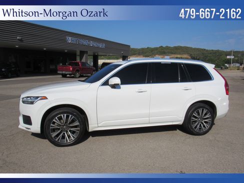 Used 2020 Volvo XC90 T6 Momentum w/ Protection Package Premier AWD/4WD image 6