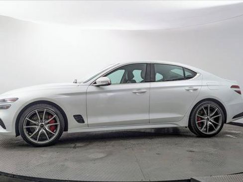 Used 2025 Genesis G70 2.5T RWD image 3