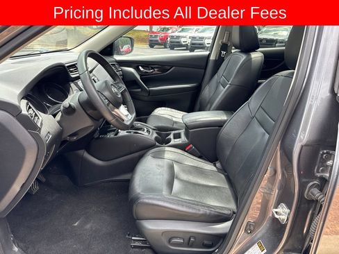 Used 2020 Nissan Rogue SL w/ Premium Package AWD/4WD image 8