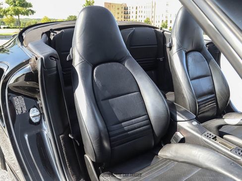 Used 2004 Porsche 911 Turbo AWD/4WD image 37