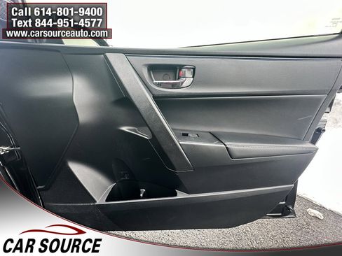 Used 2018 Toyota Corolla SE image 21