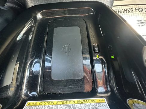 Used 2017 Toyota Prius Three Touring FWD image 14