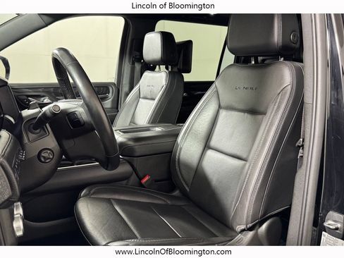 Used 2023 GMC Yukon XL Denali w/ Denali Reserve Package AWD/4WD image 17
