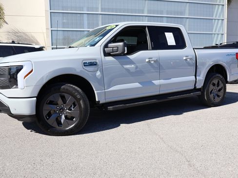 Used 2024 Ford F150 Lightning Flash image 1