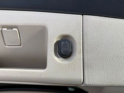 Used 2020 GMC Yukon Denali w/ Denali Ultimate Package image 18