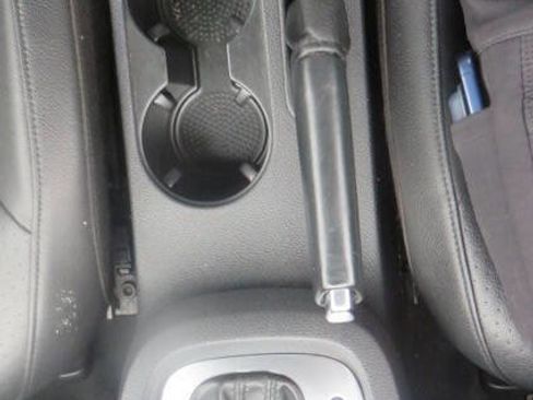 Used 2014 Volkswagen Jetta SE image 47